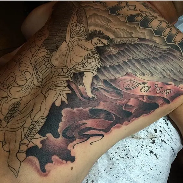 Full Circle Tattoo