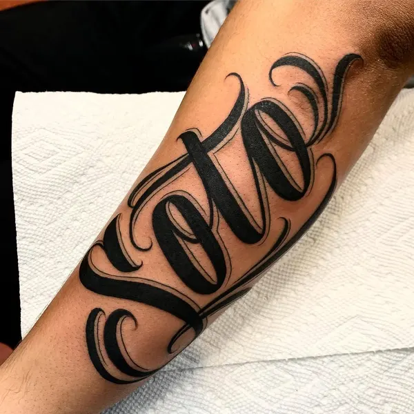 Lettering, 고딕 레터링, 치카노, 타자기 폰트, 아랍어 레터링