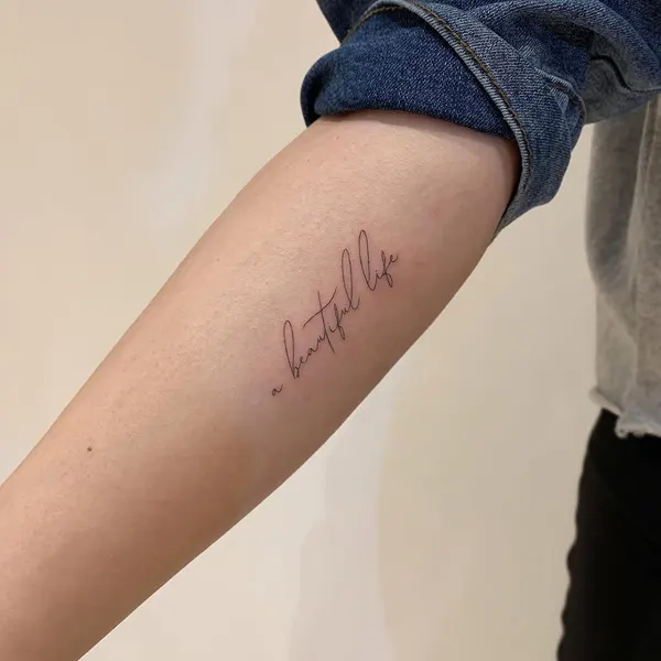 Lettering, 서명
