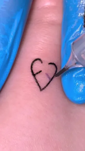 tattooist_arar