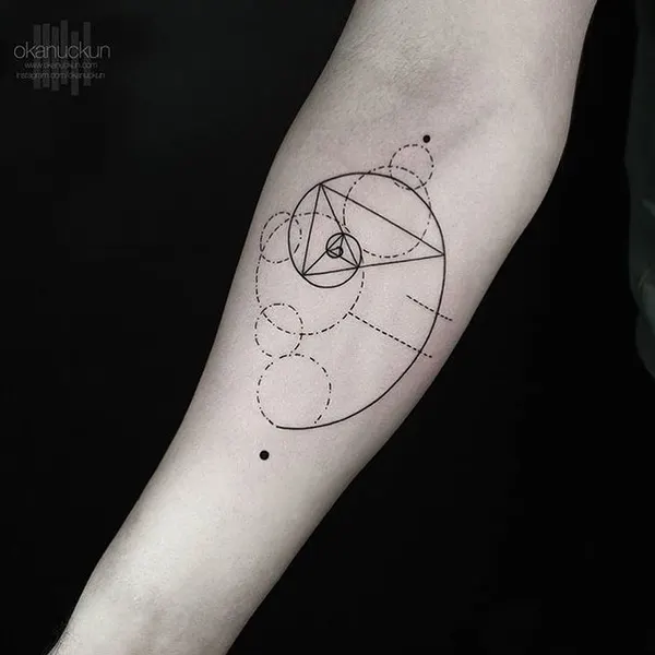 성좌, 원, 나선, 음양, 좌표, 지구, 토성, 행성, 나침반, 별자리, 지구본, 달항아리, 코스모스, 물고기자리, 신성 기하학, 무한, 일식, 후광, Geometric