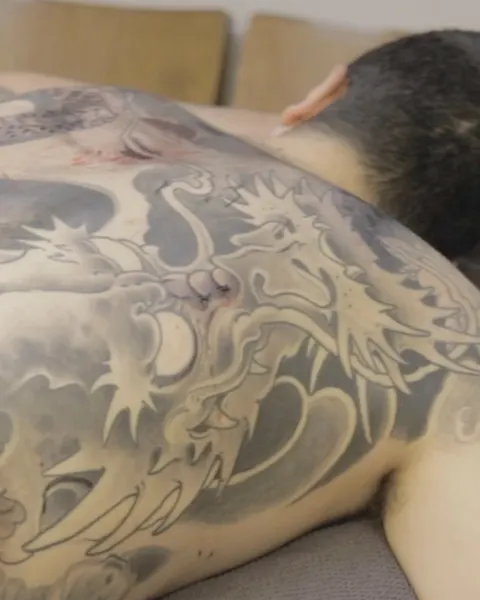 Full Circle Tattoo