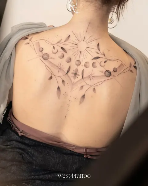 Flower, 댄서, 해태, 게이샤, 실루엣, 커버업, 그래피티, 보디수트, 이레즈미, 등 전체 타투, 부채, 연꽃, 천사, 한글, 함사, 다루마, 조개껍데기, 천사 날개