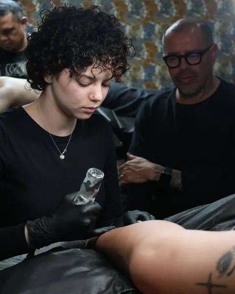 Full Circle Tattoo