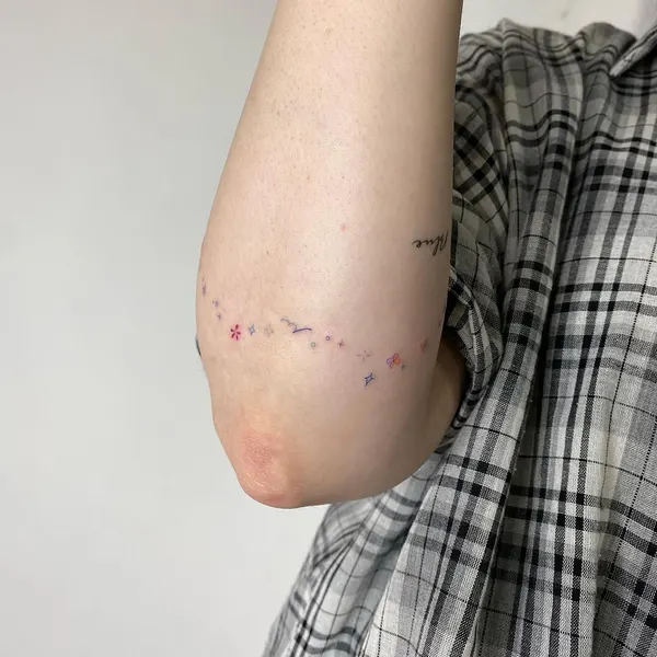 Mini, 별, 선, 별들, 성좌, 자유, 혜성, 테두리, 황소자리, 운명, 좌표, 노리개, 비대칭, 삼족오
