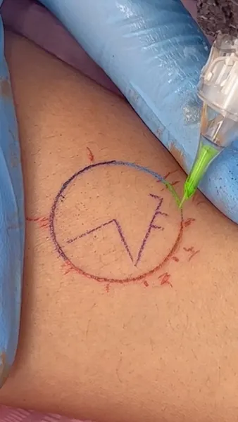 tattooist_arar