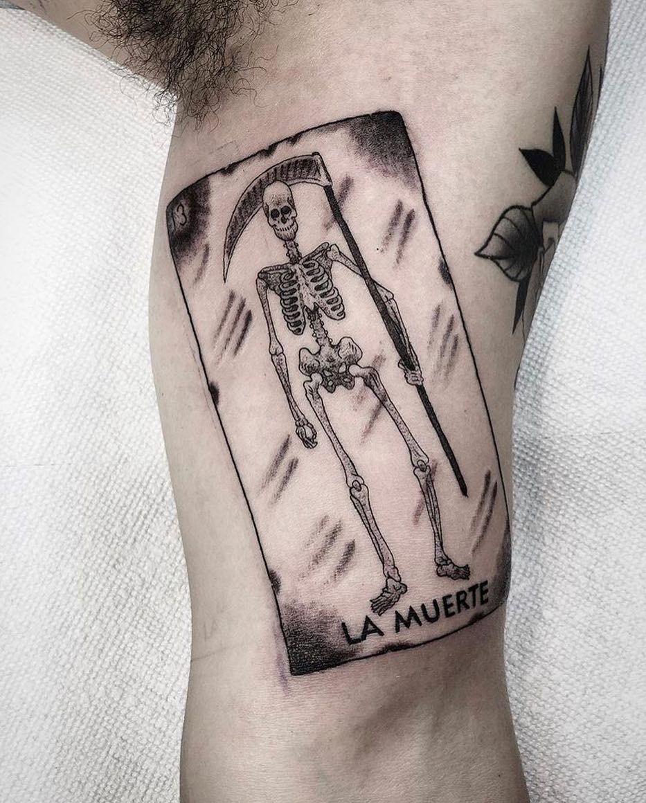Full Circle Tattoo