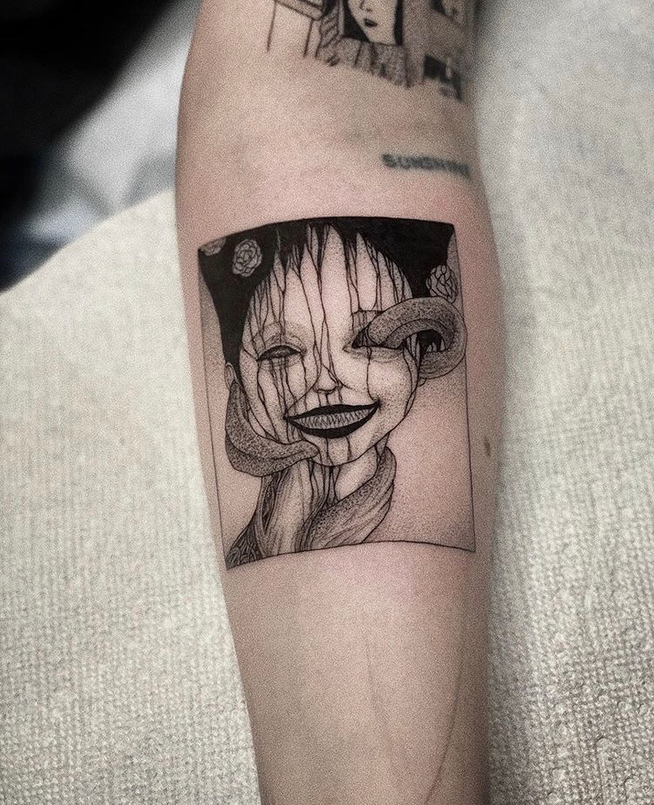 Full Circle Tattoo