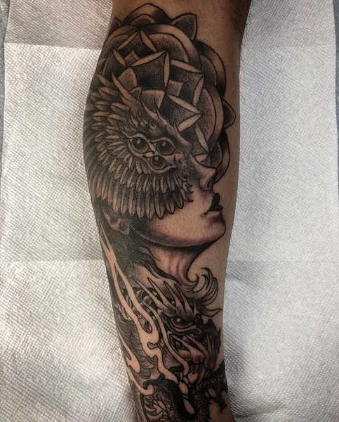 Full Circle Tattoo