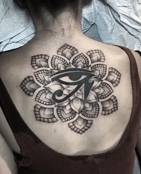Full Circle Tattoo