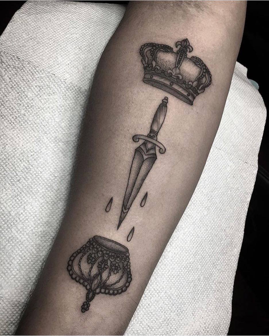 Full Circle Tattoo