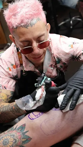 Full Circle Tattoo