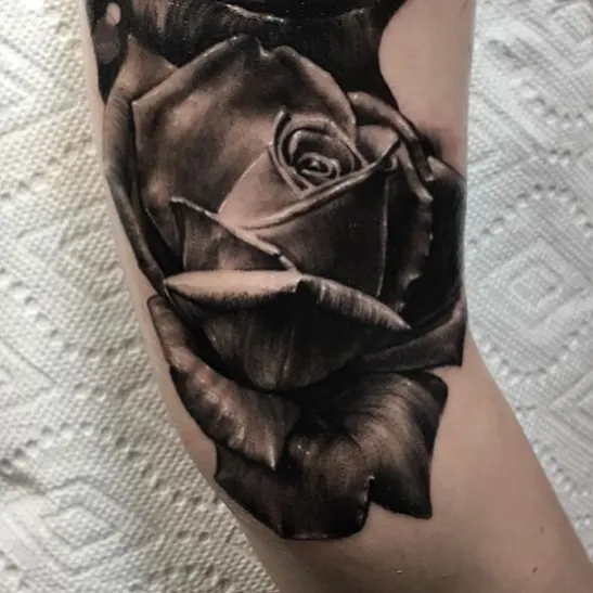 Full Circle Tattoo