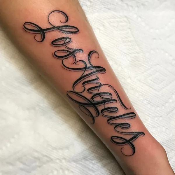 Lettering, 문장, 서예, 단어, 이름, 스크립트, 타자기 폰트, 아랍어 레터링, 가족 이름, 추모 문구, 고딕 레터링, 올드 잉글리시, 영원, 물망초, 손글씨, 프레임, 커스텀 타투, 일본어 레터링