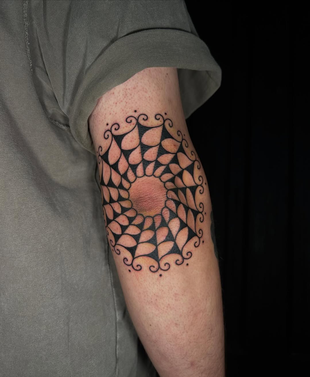 ellentattoos