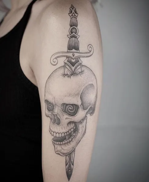 Full Circle Tattoo