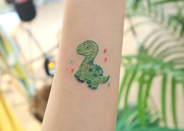 Mini, 도마뱀, 외계인