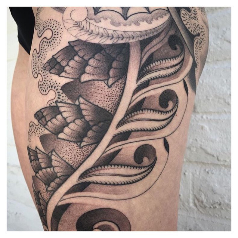 Full Circle Tattoo