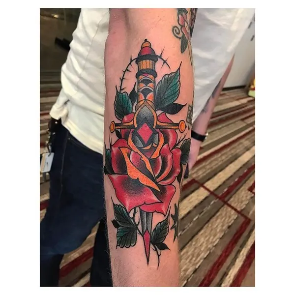 Full Circle Tattoo