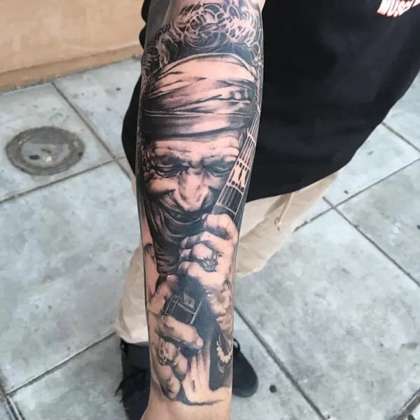 Full Circle Tattoo