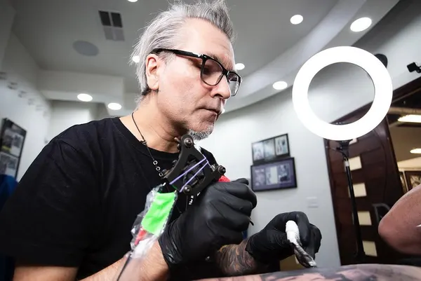 Robert Pho