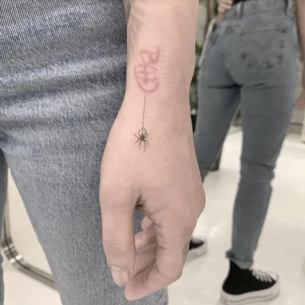 점, Lettering, 거미, 영원, 개미, 눈물, 오니, 전갈, 치유, 한야, 희생, 다루마, 외계인, 초소형 타투, 단청, 유령, 지네, 체리, 강인함, 게자리, 블라스트오버