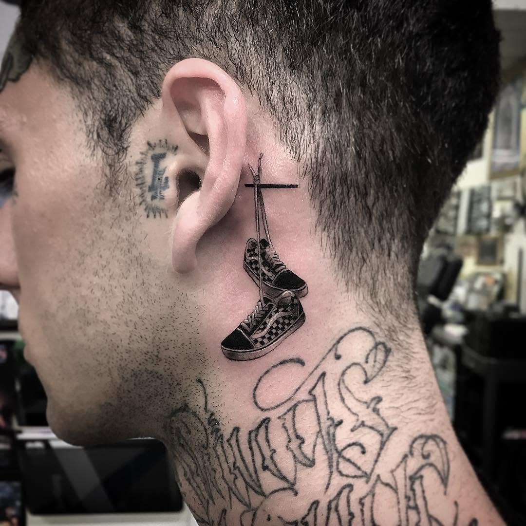 Lettering, 체인, 헤드폰, 전통 매듭