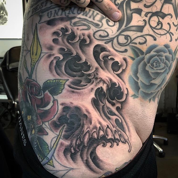 Full Circle Tattoo