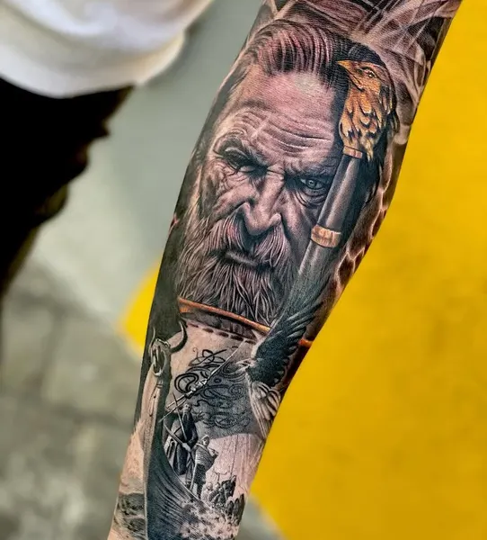 Full Circle Tattoo