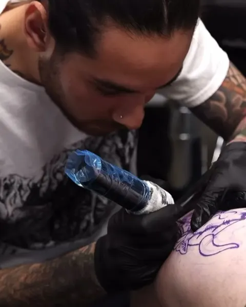 Full Circle Tattoo