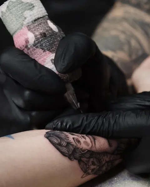 Full Circle Tattoo