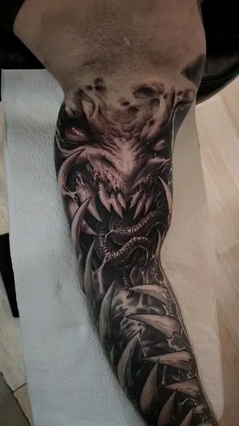Dragon, 괴물