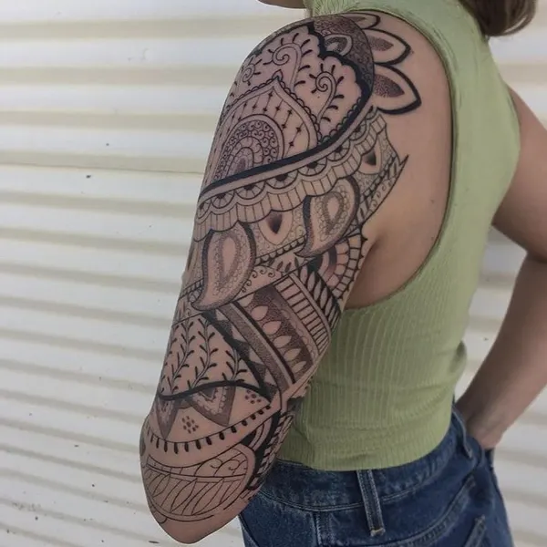 Full Circle Tattoo