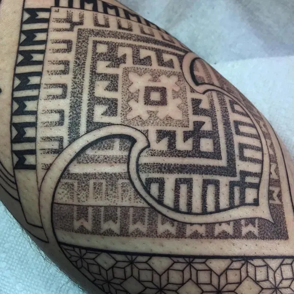 Full Circle Tattoo