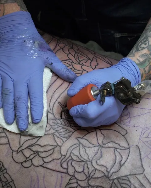 Full Circle Tattoo