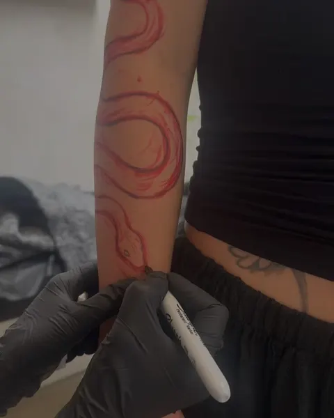 지네, Snake