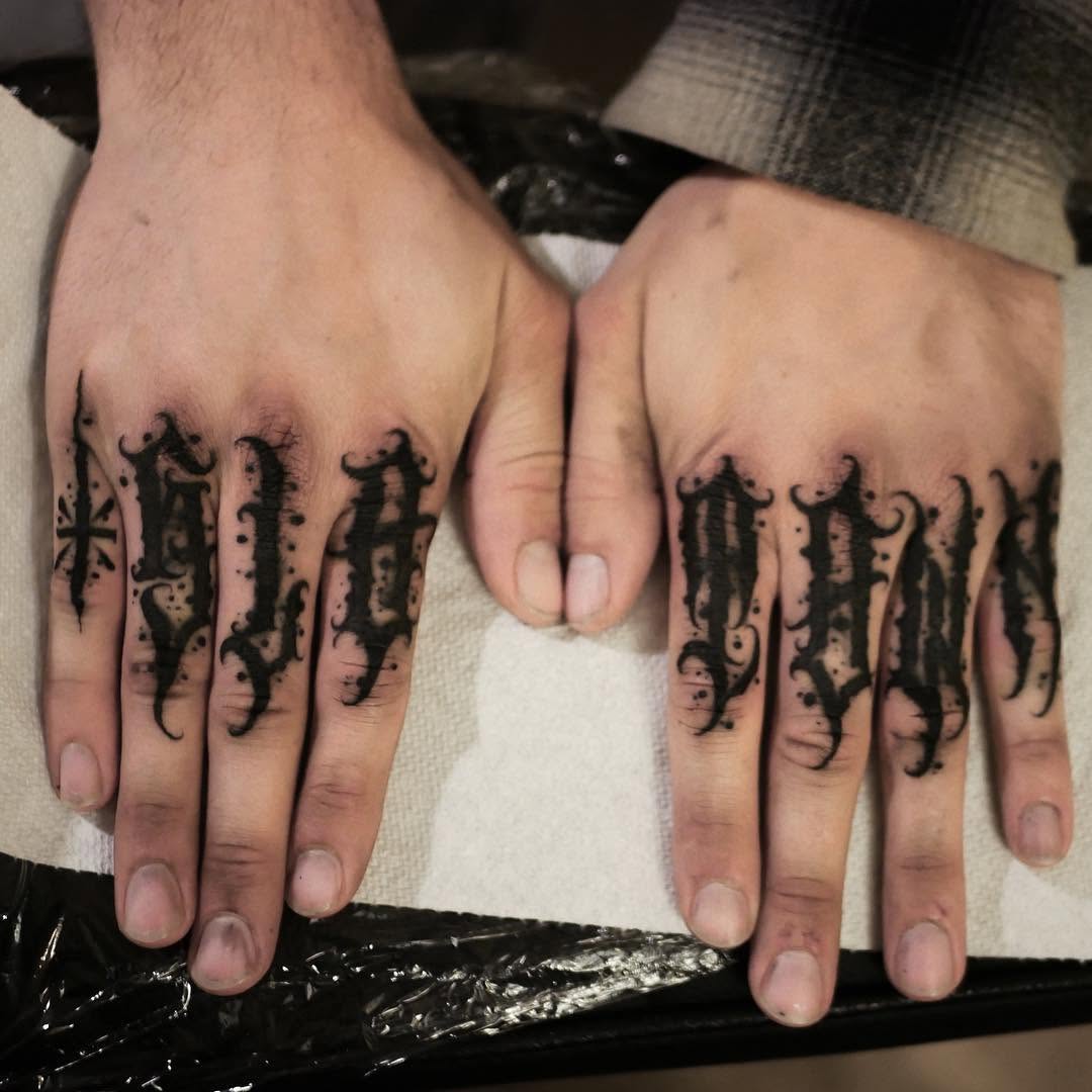 손, Lettering