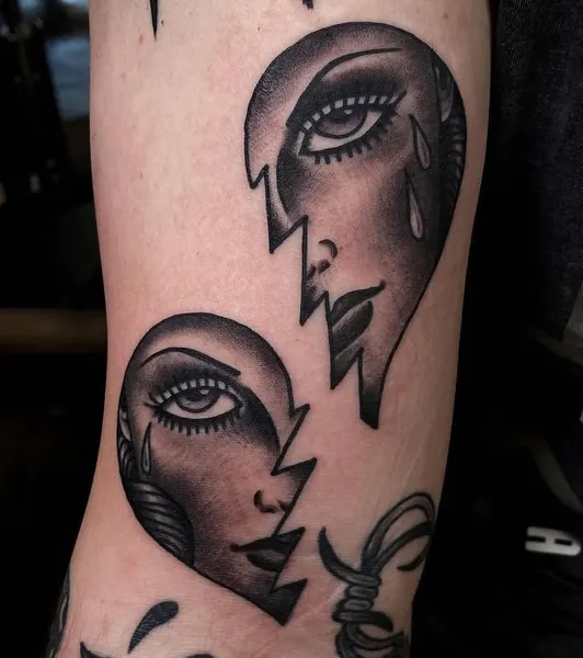 Full Circle Tattoo