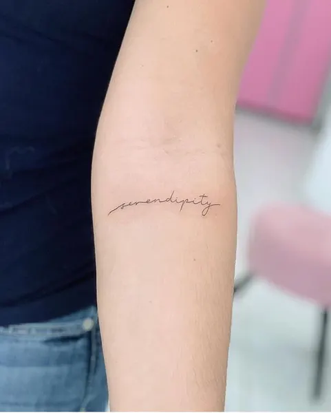 Lettering, 민화, 선, 날짜, 좌표, 체인, 팔찌, 한글, 주얼리, 타자기 폰트, 지네, 암밴드, 양면성, 자물쇠, 황소자리