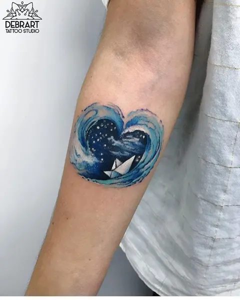 바다, 백조, 돌고래