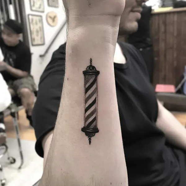 펜, 힘, 고딕, 체스, 촛불, 라이터, 마법사, 추모 타투, 발찌, 함사
