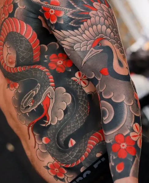 Full Circle Tattoo