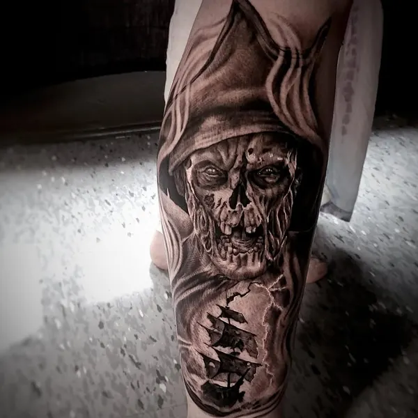 Ink and Dagger Tattoo