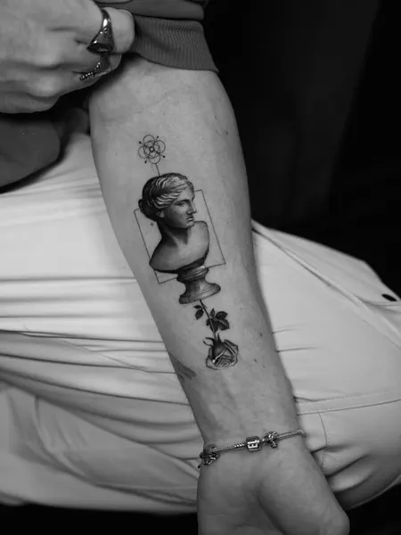 Guru Tattoo