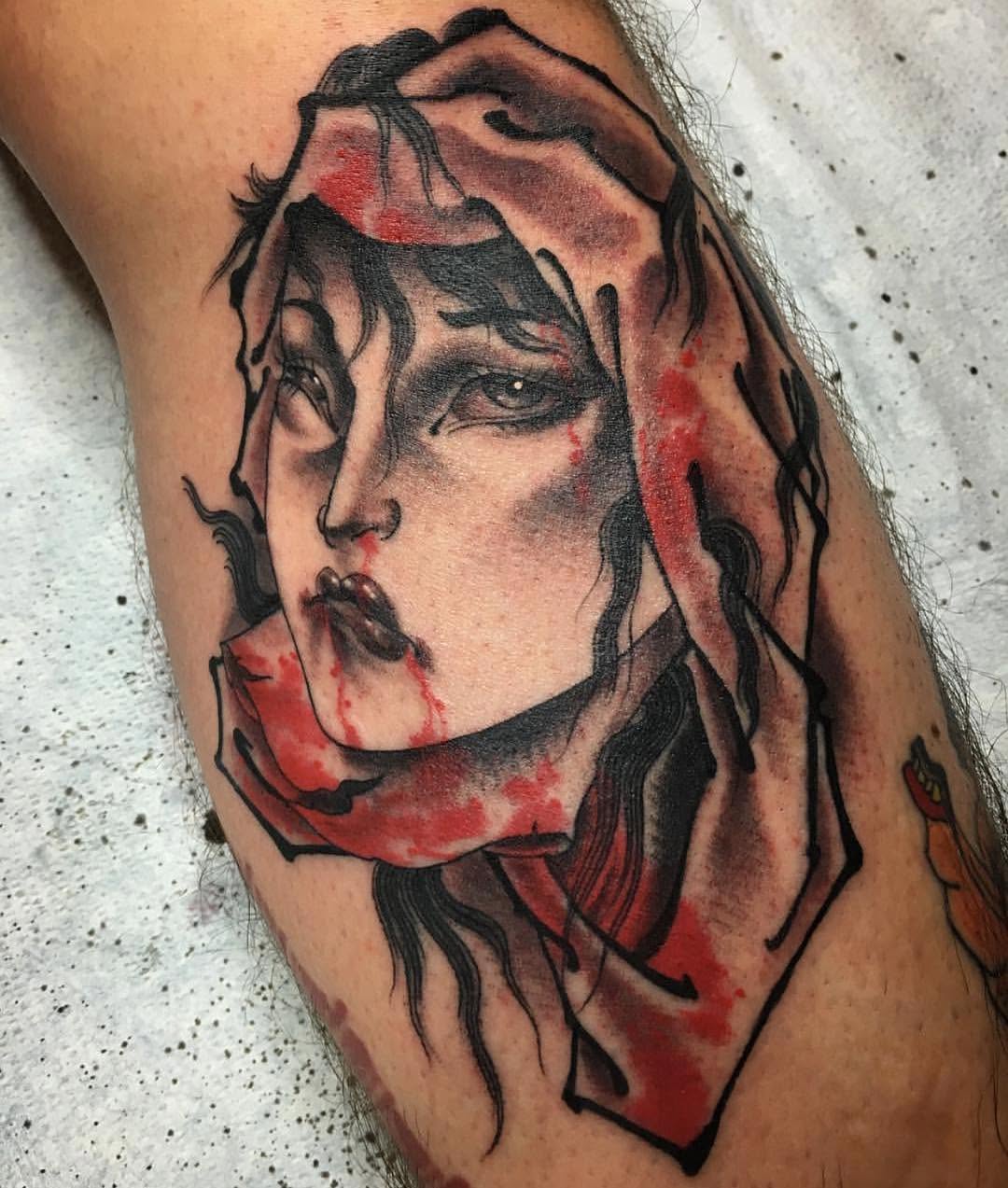 Full Circle Tattoo