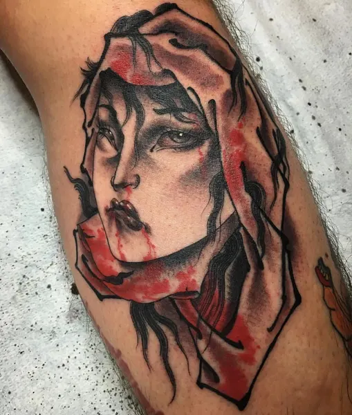 Full Circle Tattoo