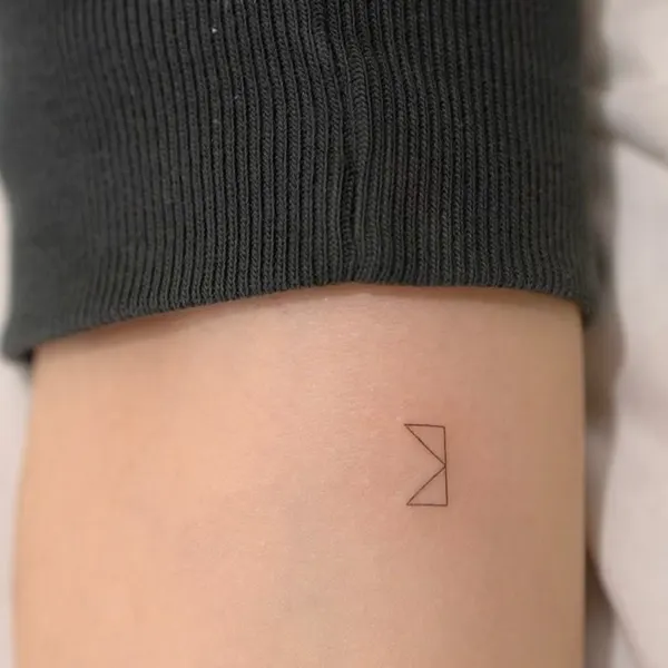 tattooist_arar
