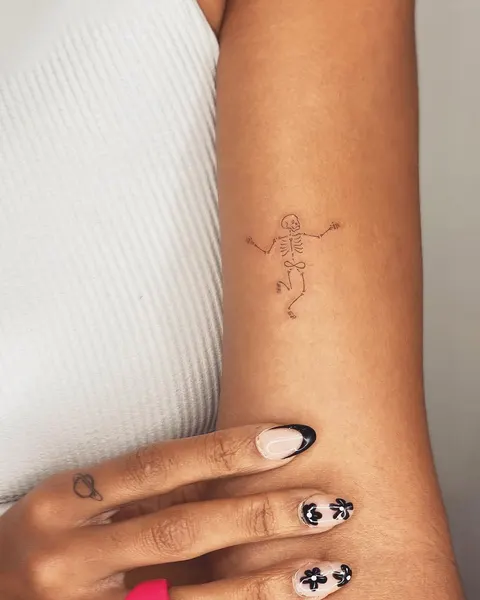 옴, 멘디, 사랑, Lettering, 영원, 날짜, 우정, 추억, 향수, 희망, 게자리, 양면성, 물병자리, 사수자리, 생년월일, 오리엔탈, 처녀자리, 천칭자리, 황소자리, 물고기자리, 쌍둥이자리, 우정 타투, 커플/우정 타투, 무한, 발찌, 성좌, 좌표, 노리개, 별자리, 삭얀트, 암밴드, 양자리, 주얼리, 초소형 타투, 커플 타투