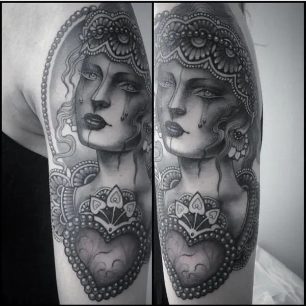 Full Circle Tattoo