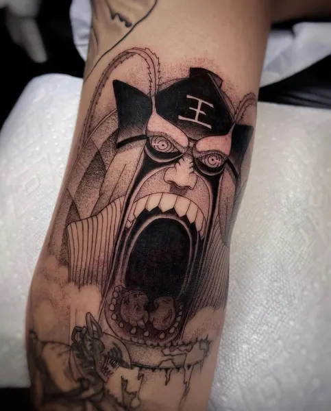 Full Circle Tattoo